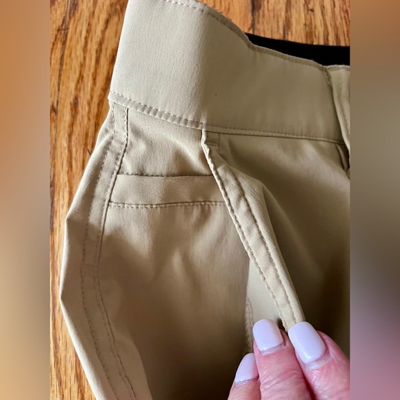 Eddie Bauer Rainier Tech pant - 36x30 - khaki. EUC - Picture 6 of 10